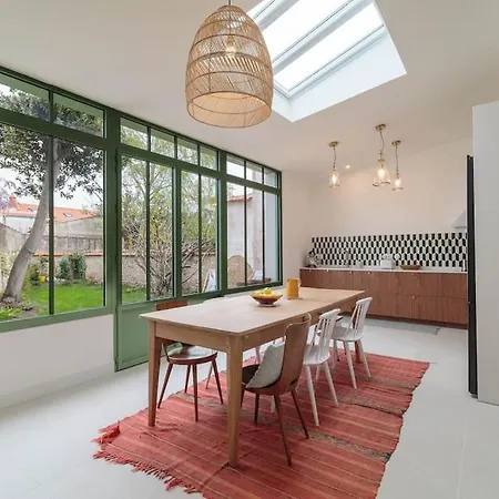 Maison Proche - Le Mail Hotel